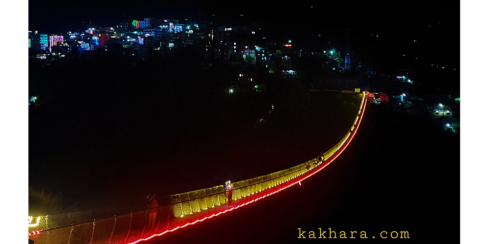 बराहटाकुरा झोलुंगे पुलमा जोडिएको लाइट ६ महिना पनि टिकेन